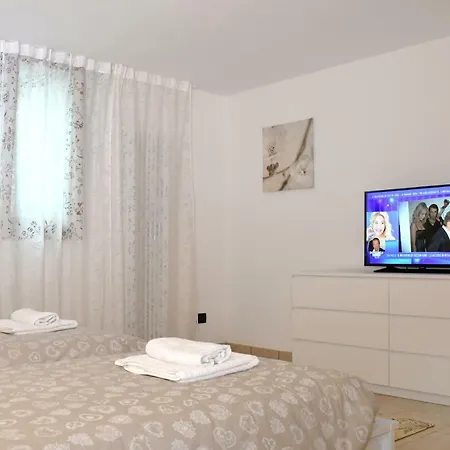 Gli Ulivi - Tremezzina * تريميتْسّو