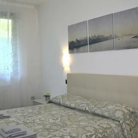 Gli Ulivi - Tremezzina * تريميتْسّو